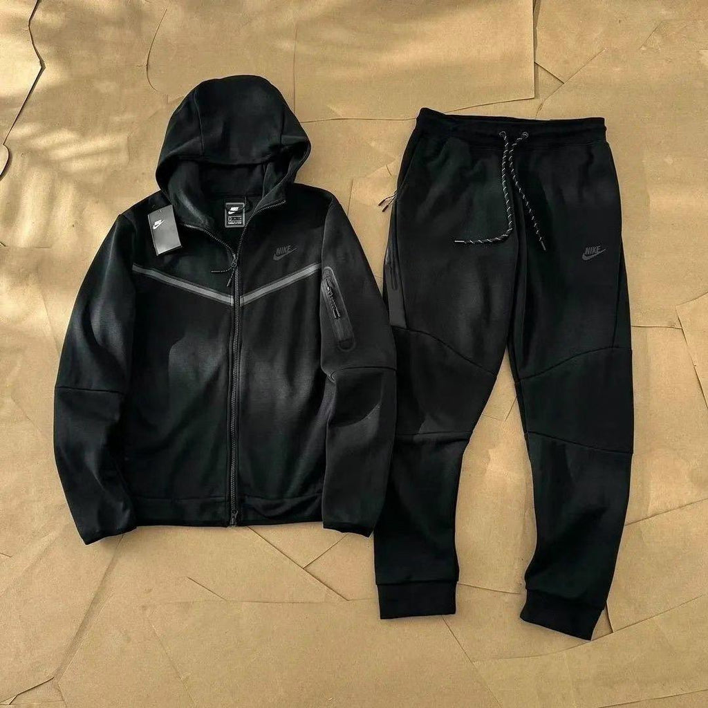 Men’s Tech set